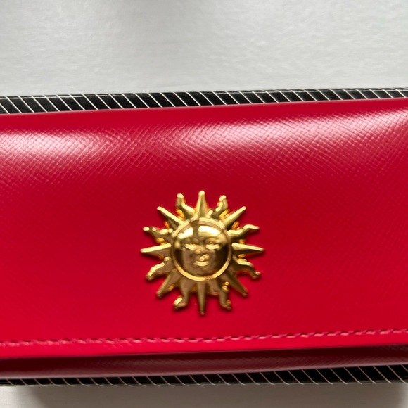 Vintage Versace Sunburst Leather key holder - Picture 3 of 8